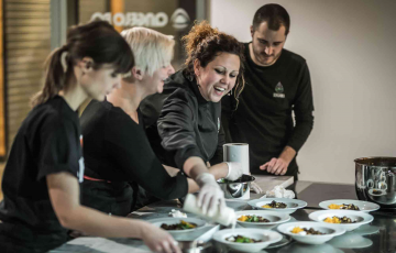 Fergeteges főzőparty! - Játékos, bolondos est CSAK szingliknek, megannyi kulináris élvezettel!