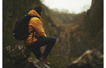 Tavaszváró túra a Holdvilág-árokhoz